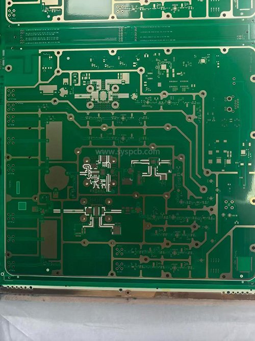 Controlled-depth milling high frequency rogers PCB